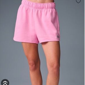 Alo Sweet Pink Accolade Shorts